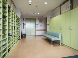 広々とした廊下
