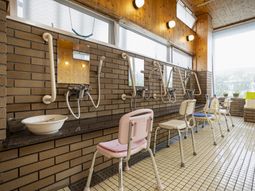 温かみのある浴室