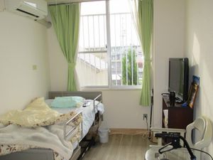 居室の明るい一角