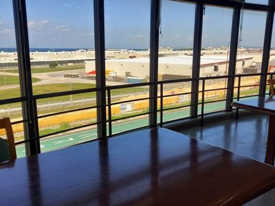 窓からの景色が見える空間