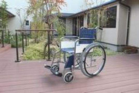 車椅子のある通路