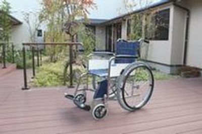 車椅子のある通路