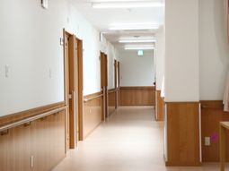 清潔感のある廊下
