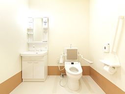 清潔なトイレの一室