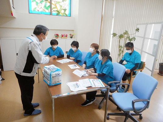 職員の打ち合わせ室  