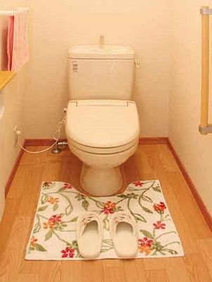 清潔なトイレの光景
