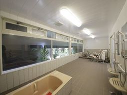 明るい機能訓練室