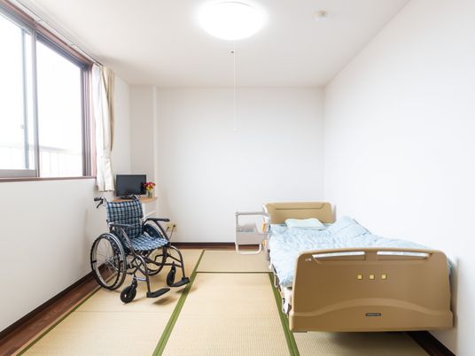 明るい和室の居室