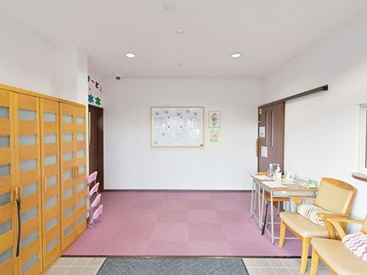 和風の明るいエントランス