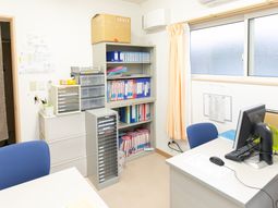 整理整頓された事務室