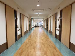 広々とした廊下