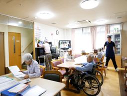 共用スペースの日常シーン