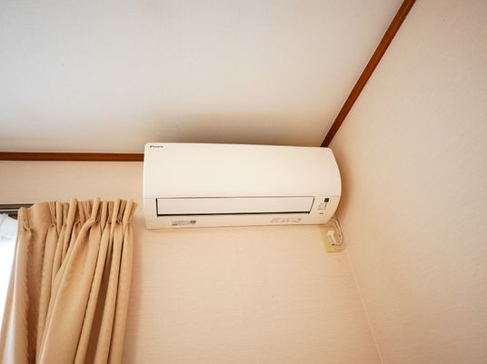 エアコンが設置された室内