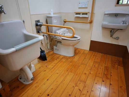 バリアフリーのトイレ設備