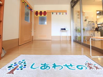 入口のウェルカムマット