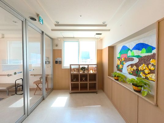 和やかなエントランス空間