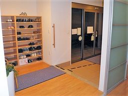 エントランスのきれいなエリア