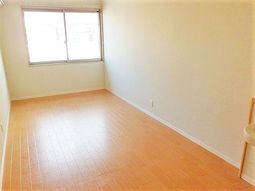 明るい空間の居室