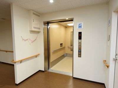 バリアフリーなエレベーター