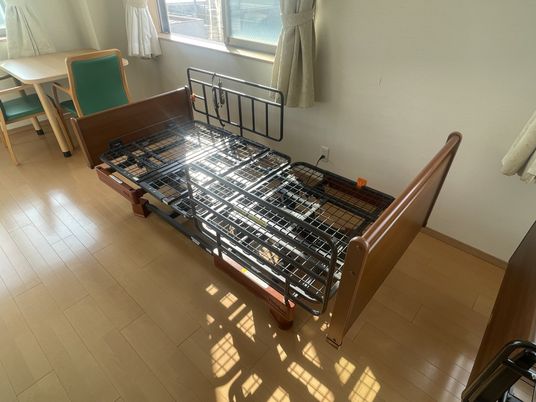 柔らかい光が差し込む居室