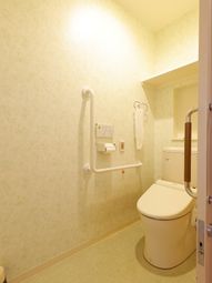 手すり付きトイレのインテリア