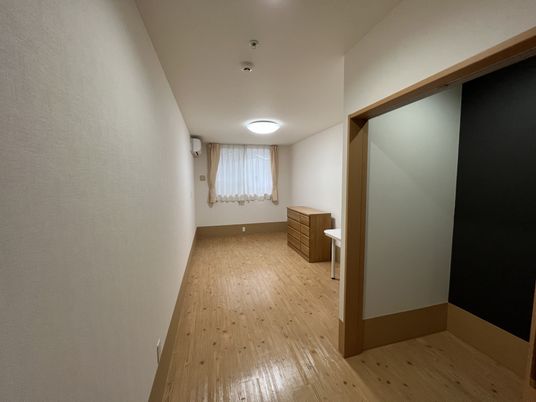 広々とした居室の空間