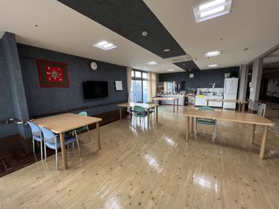 明るいダイニングの様子