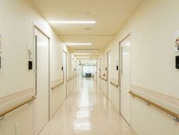 明るい廊下の一角