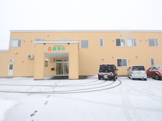 雪の日のエントランス
