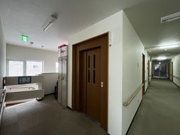 明るい廊下