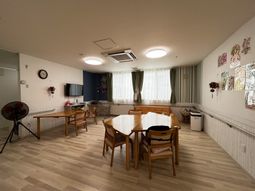 明るい共有食堂  