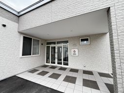 建物の出入口  