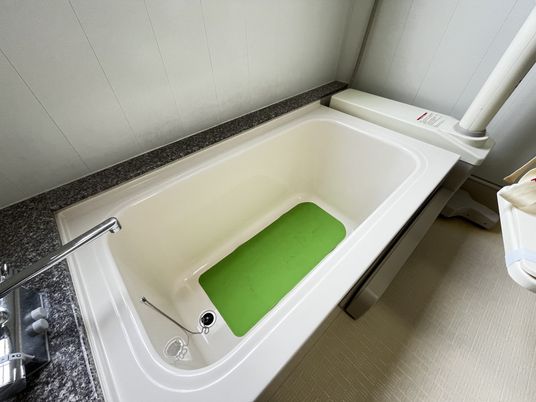 浴槽のある浴室  