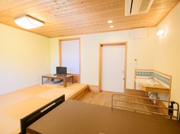 和室風な居室空間