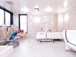 清潔な浴室設備