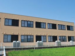 清潔感のある建物の外観