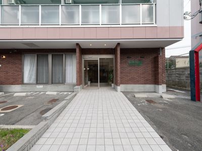 赤レンガのエントランス