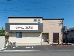 清潔感ある施設外観