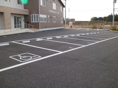 バリアフリー駐車場