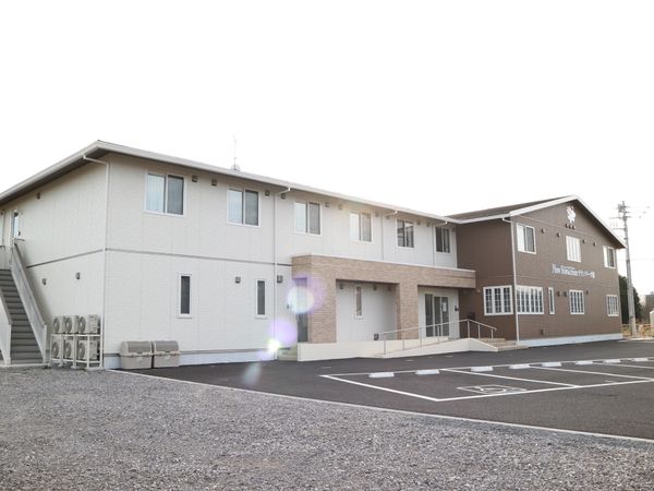 新築そうな建物外観