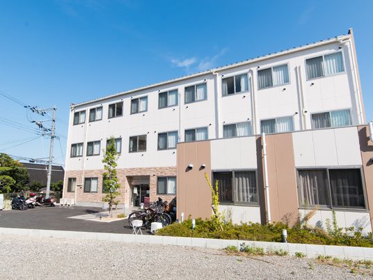 清潔感のある建物の外観