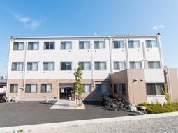 清潔な外観の建物
