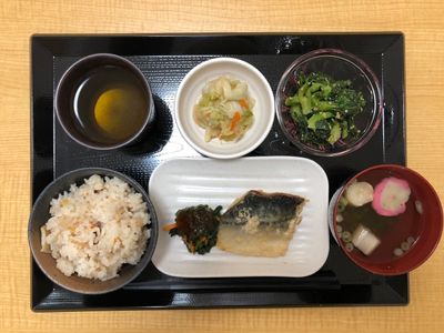栄養バランスの食事セット