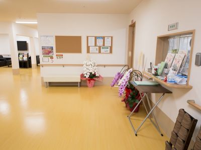明るく清潔なロビー