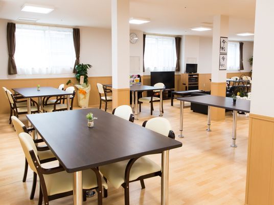 共有スペースのダイニング