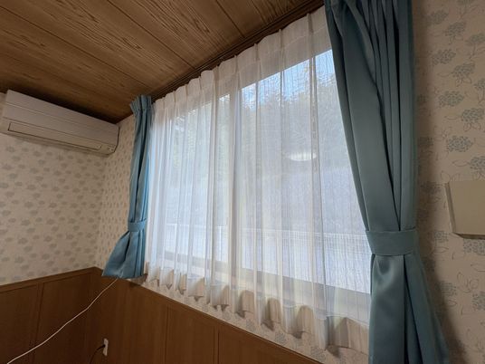 日の入る明るい居室