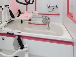 バリアフリー浴槽設備