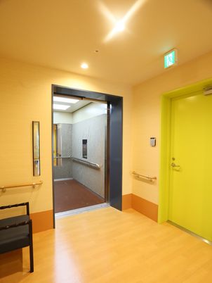 温かみのある廊下