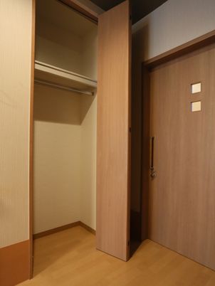 和室の天井とクローゼット