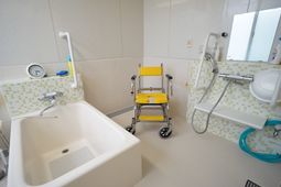 清潔な浴室の設備